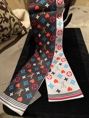 NEW LV 100% Silk Twillie Scarf Tie